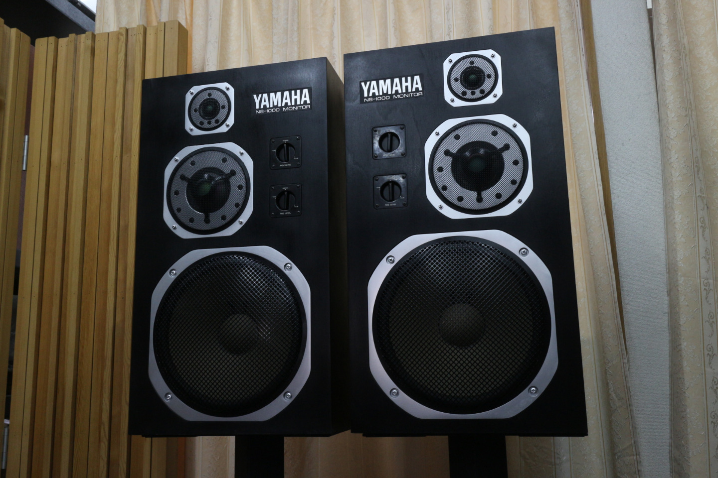 YAMAHA　NS-1000M